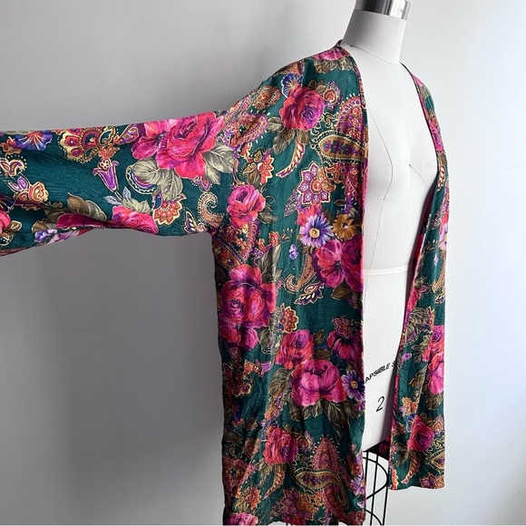 VINTAGE Y2K RARE VICTORIAS SECRET 100% SILK PAISLEY METALLIC GOLD PRINTED KIMONO - Picture 6 of 8